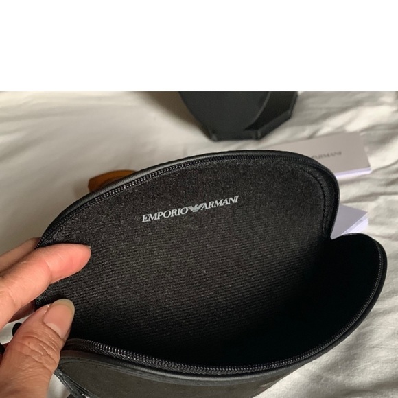 NWT Emporio Armani Sunglasses - Picture 3 of 3